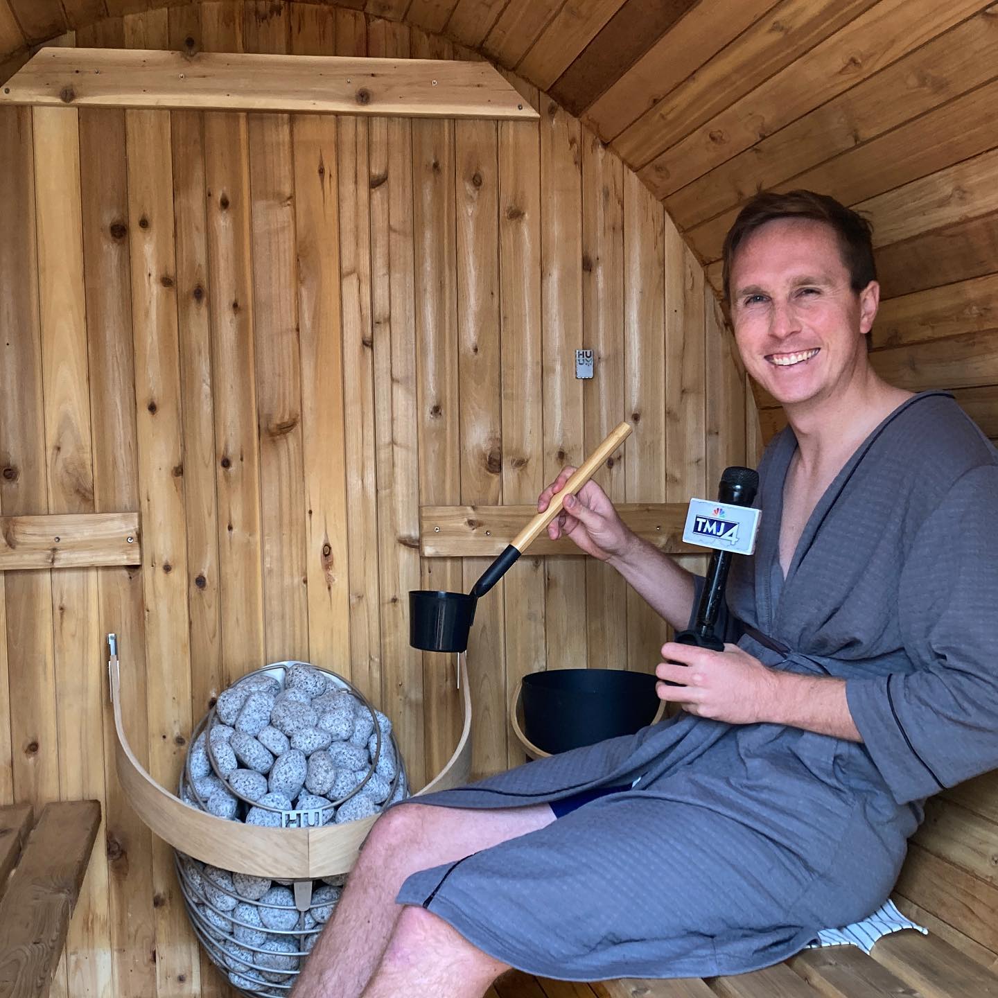huum mobile barrel sauna rental in milwaukee